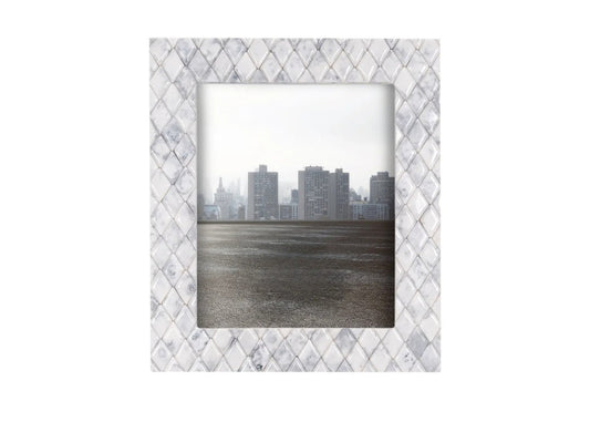 Tumira Frame