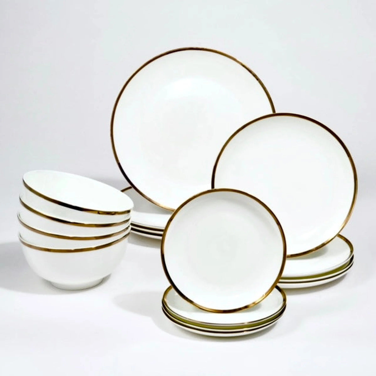 Vajilla Nola Gold Rim 16 piezas, 4 personas