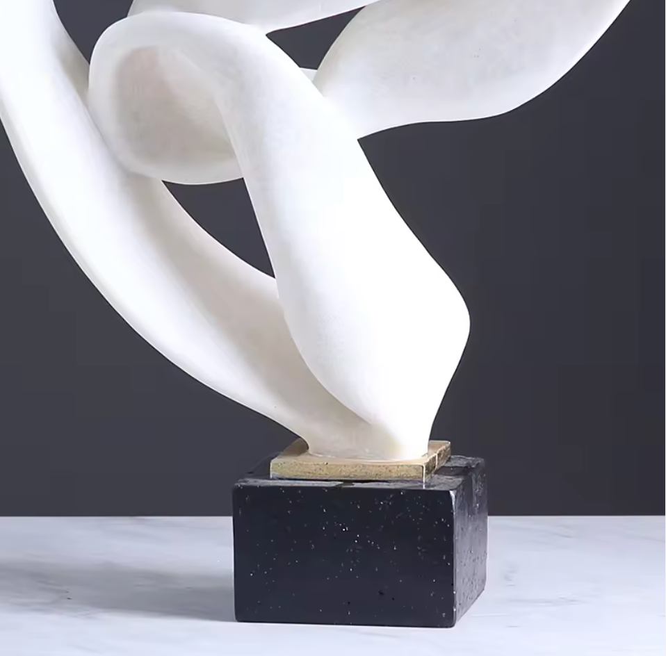 Escultura Ribbon blanca